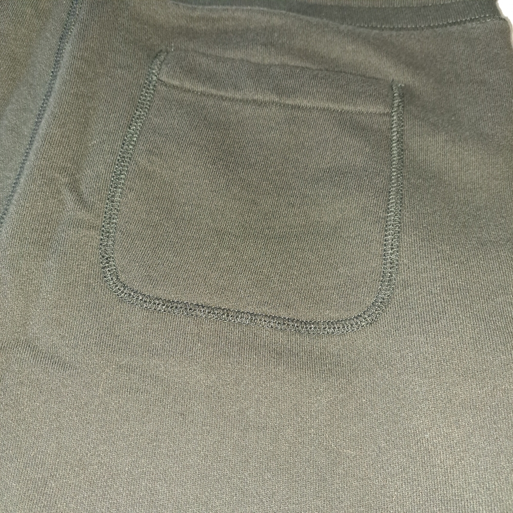 GAP Men's Knit Black Shorts - Picture 12 of 13